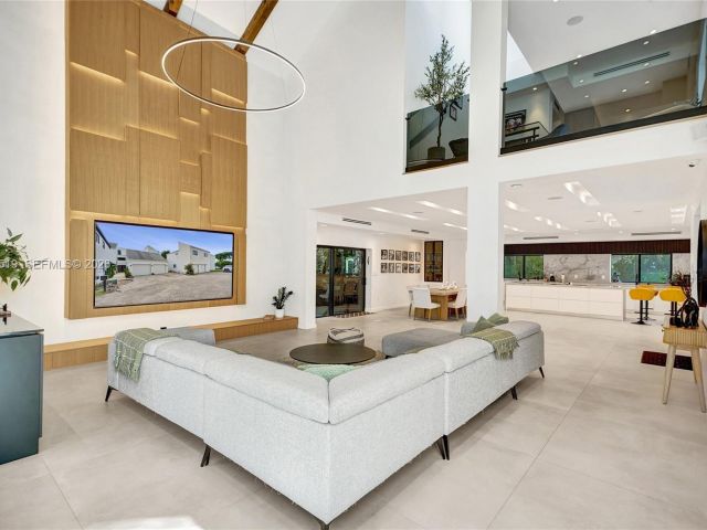 Продажа дома по адресу 1977 S Oak Haven Cir - фото 7518827