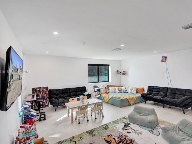 Продажа дома по адресу 1977 S Oak Haven Cir - фото 7518842