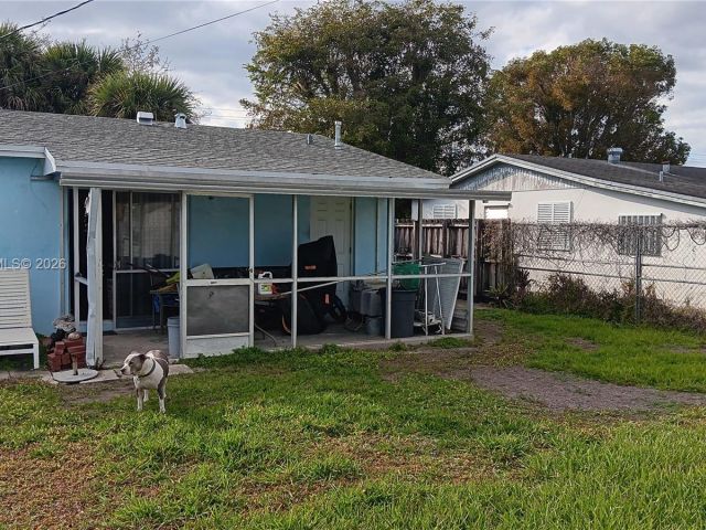 Продажа дома по адресу 6521 SW 112th Ave - фото 7449359