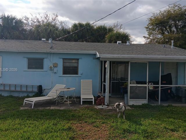 Продажа дома по адресу 6521 SW 112th Ave - фото 7449360