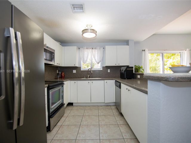 Продажа дома по адресу 5945 SW 99th Ter - фото 7517635