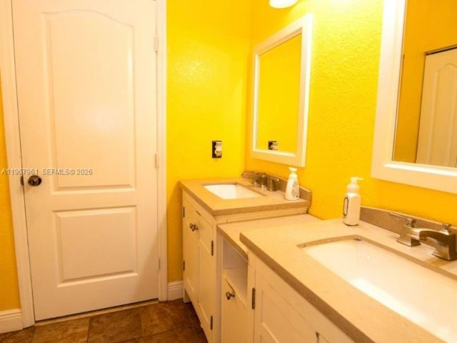 Продажа дома по адресу 5945 SW 99th Ter - фото 7517648