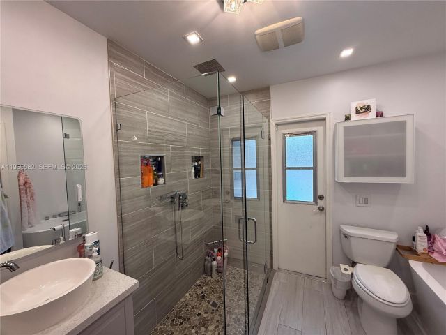 Дом в аренду по адресу 20888 Sugarloaf Ln - фото 7453104