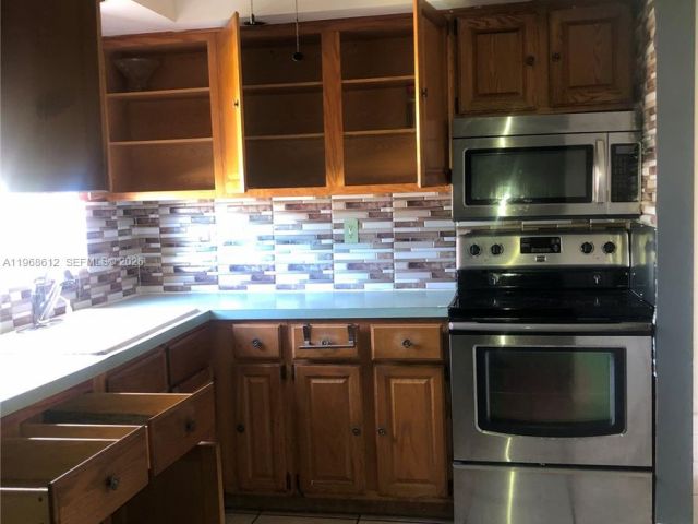 Продажа дома по адресу 11952 SW 176th Ter - фото 7450046