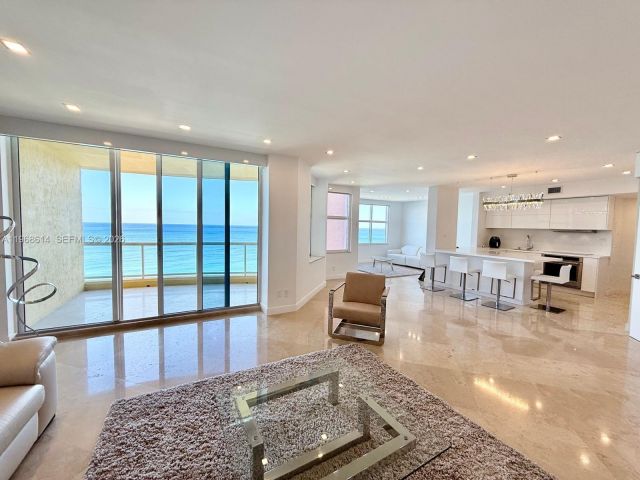 Продажа квартиры #12D - фото 7497356