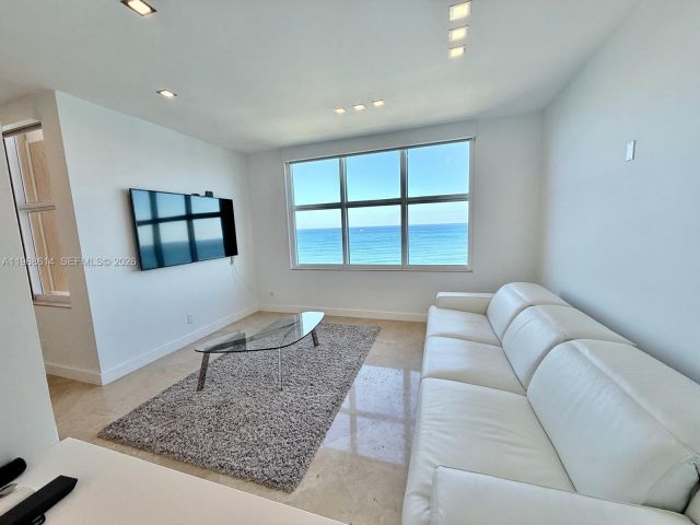 Продажа квартиры #12D - фото 7497370