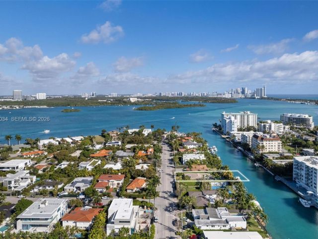 Продажа дома по адресу 10121 E Broadview Dr - фото 7478004