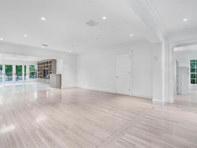 Продажа дома по адресу 10121 E Broadview Dr - фото 7478014