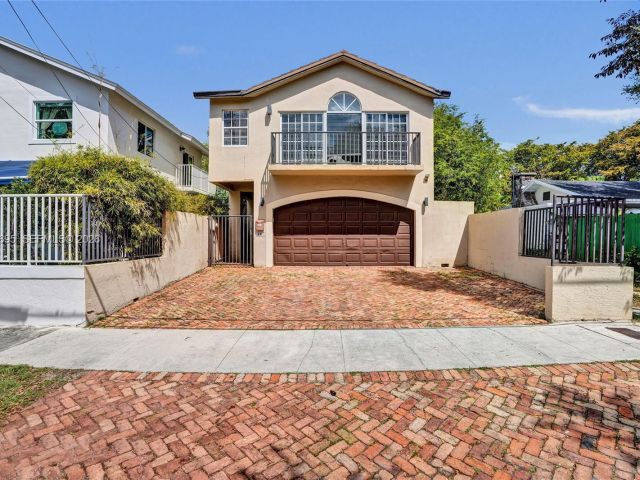 Дом в аренду по адресу 3087 Shipping Ave - фото 7449970