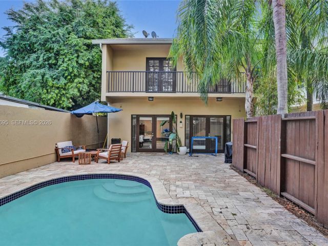 Дом в аренду по адресу 3087 Shipping Ave - фото 7450002