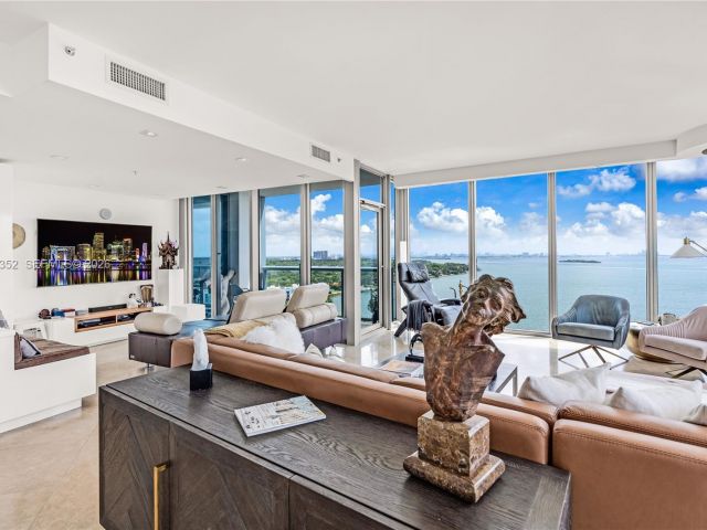 Продажа квартиры #1412 - фото 7491505