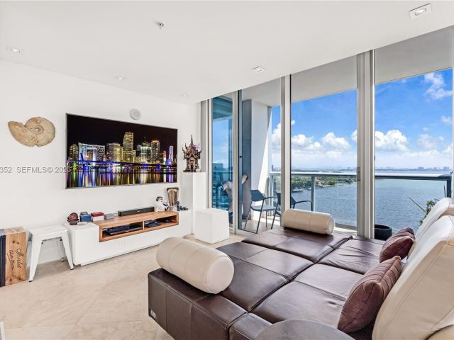 Продажа квартиры #1412 - фото 7491511