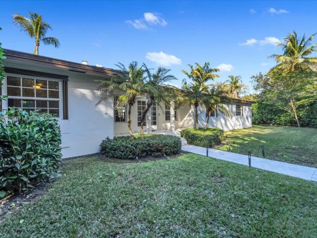 Продажа дома по адресу 1161 Sunset Dr - фото 7471104