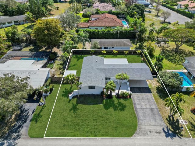 Дом в аренду по адресу 9320 SW 125th Ter - фото 7449949