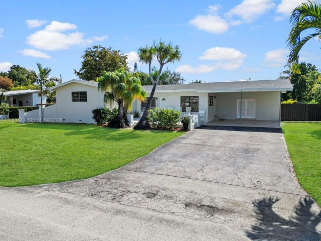 Дом в аренду по адресу 9320 SW 125th Ter - фото 7449955