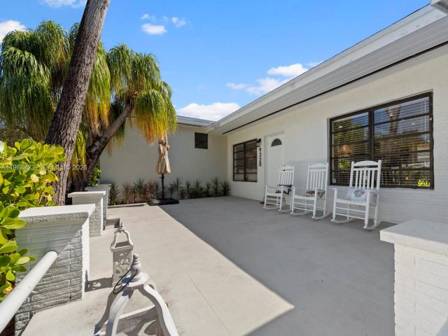 Дом в аренду по адресу 9320 SW 125th Ter - фото 7449956