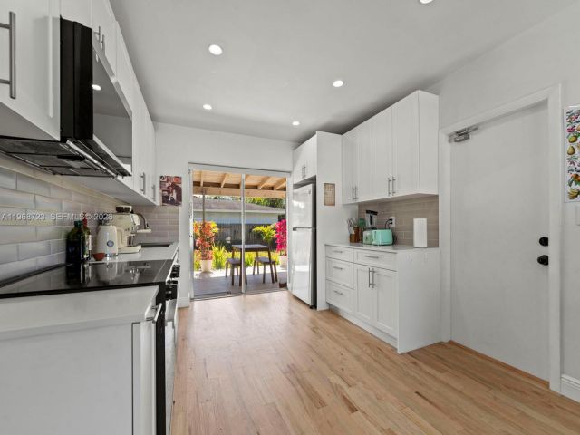 Дом в аренду по адресу 9320 SW 125th Ter - фото 7449966