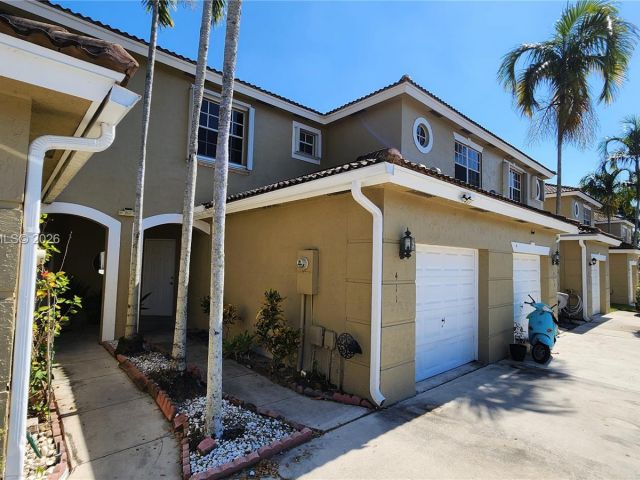 Дом в аренду по адресу 411 SW 120th Ave 411 - фото 7455881