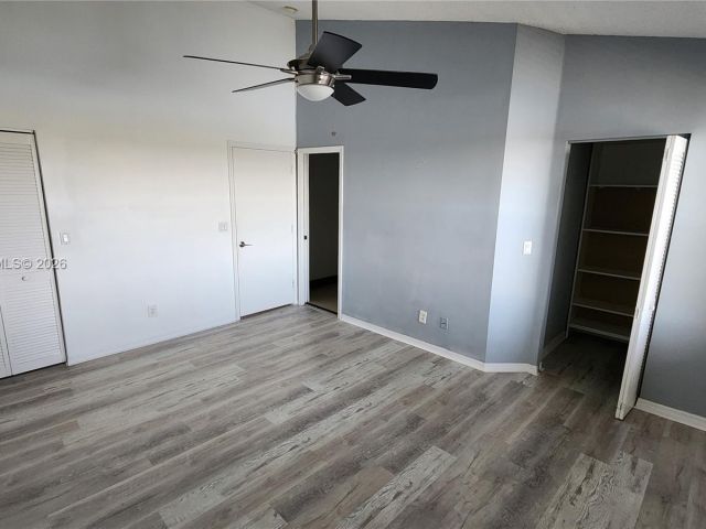 Дом в аренду по адресу 411 SW 120th Ave 411 - фото 7455888