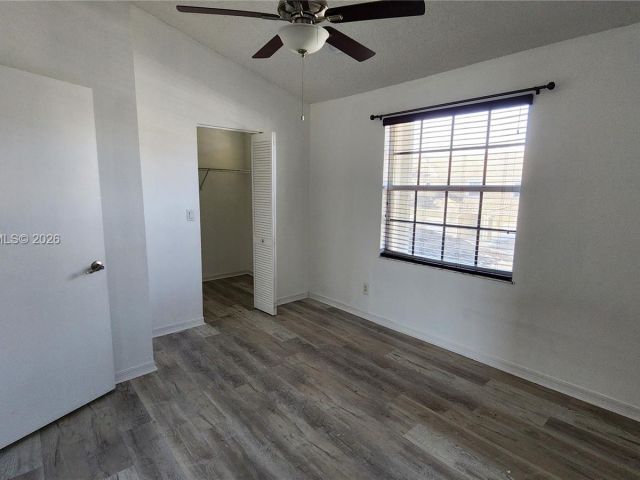 Дом в аренду по адресу 411 SW 120th Ave 411 - фото 7455892