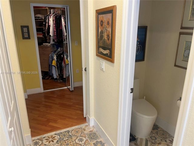 Продажа дома по адресу 7469 NW 112th Pl - фото 7486279