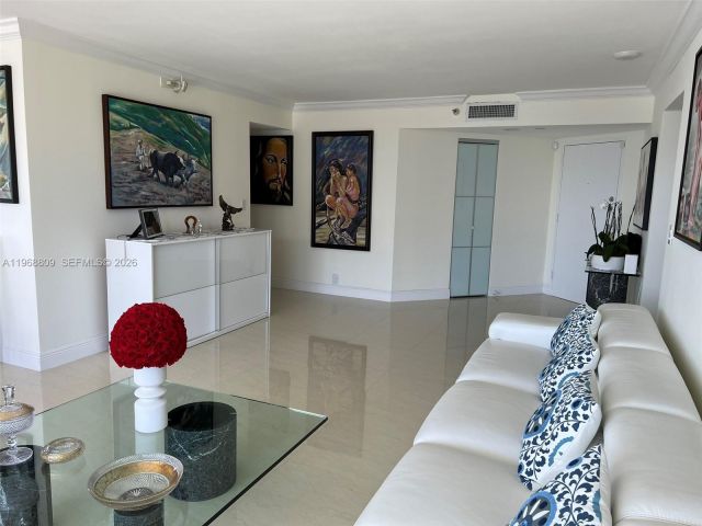 Продажа квартиры #1215 - фото 7504134