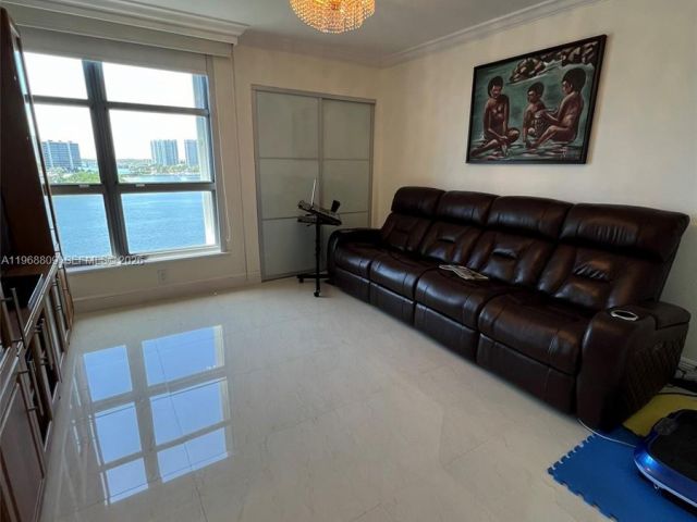 Продажа квартиры #1215 - фото 7504146