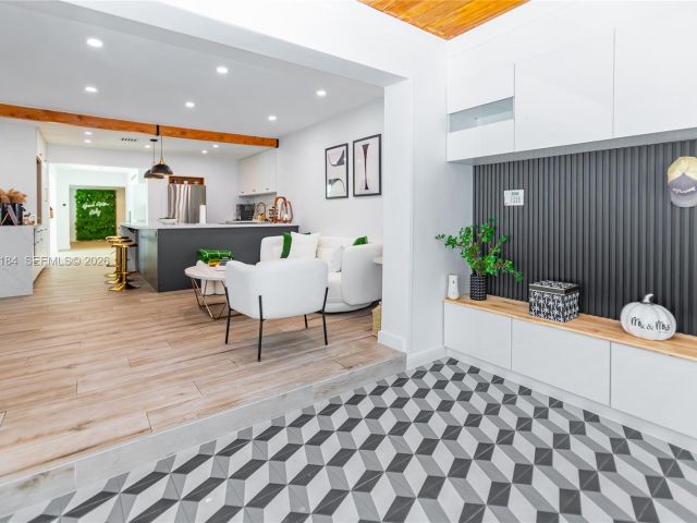 Продажа дома по адресу 814 Monterey St - фото 7471707