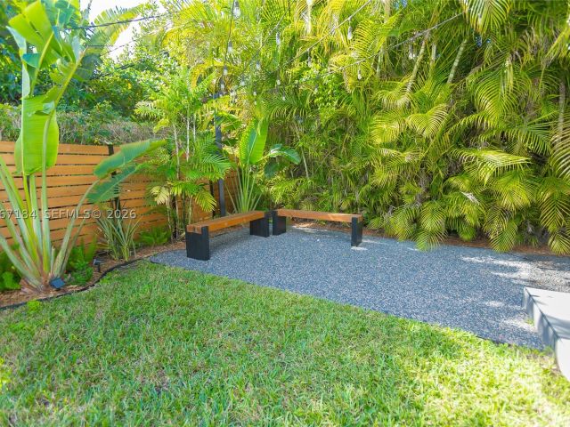 Продажа дома по адресу 814 Monterey St - фото 8192913