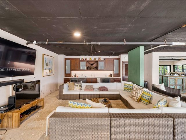 Продажа дома по адресу 460 Costanera Rd - фото 7525507