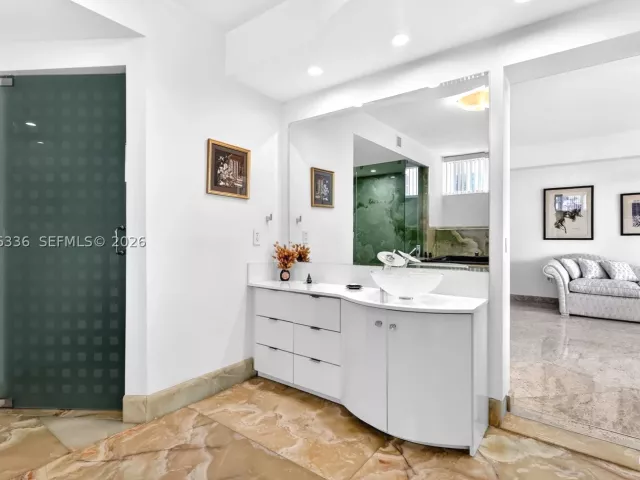 Продажа квартиры #2303/04 - фото 9104059