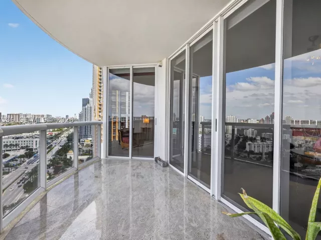 Продажа квартиры #2303/04 - фото 9104099