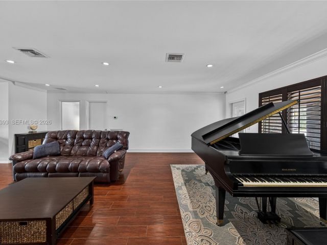 Продажа дома по адресу 291 SE 5th Ter - фото 7478637