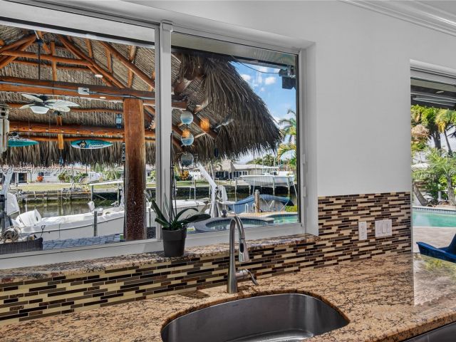 Продажа дома по адресу 291 SE 5th Ter - фото 7478642