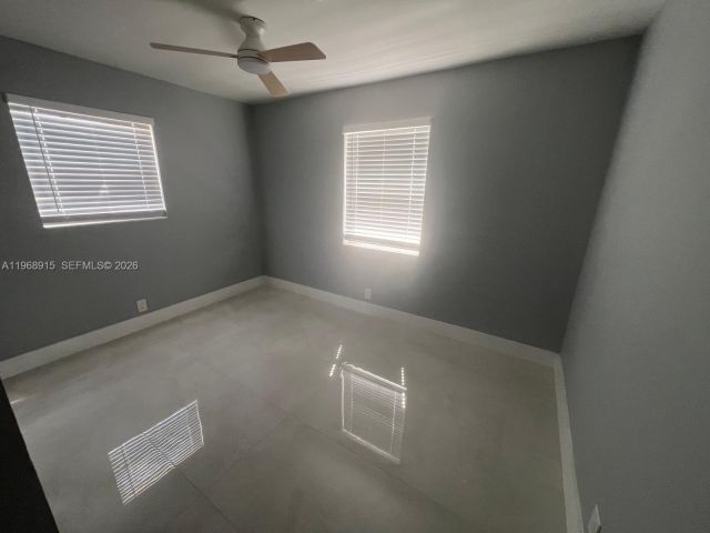 Продажа дома по адресу 361 NW 16th St - фото 7478384