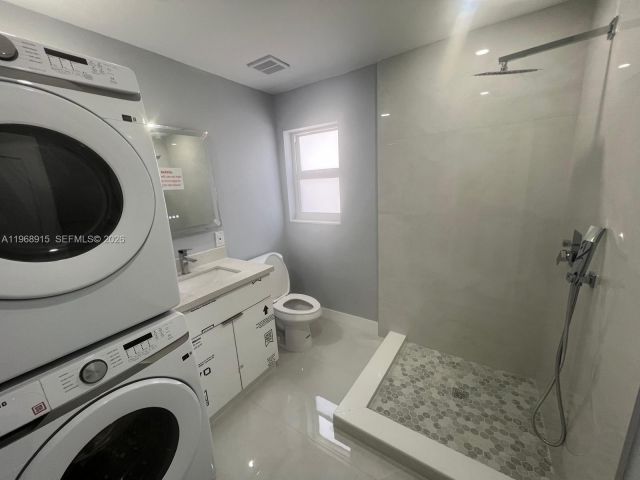 Продажа дома по адресу 361 NW 16th St - фото 7478385