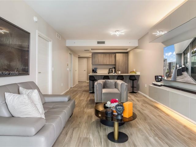 Продажа квартиры #4407 - фото 7452779