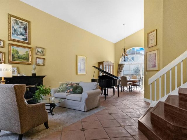 Продажа дома по адресу 9768 NW 30th St - фото 7486127