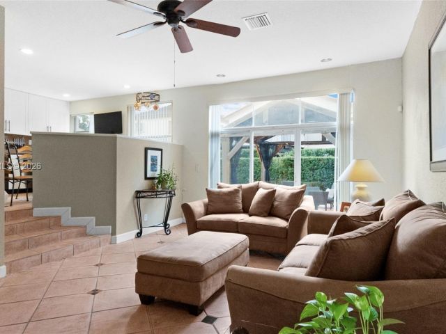 Продажа дома по адресу 9768 NW 30th St - фото 7486131