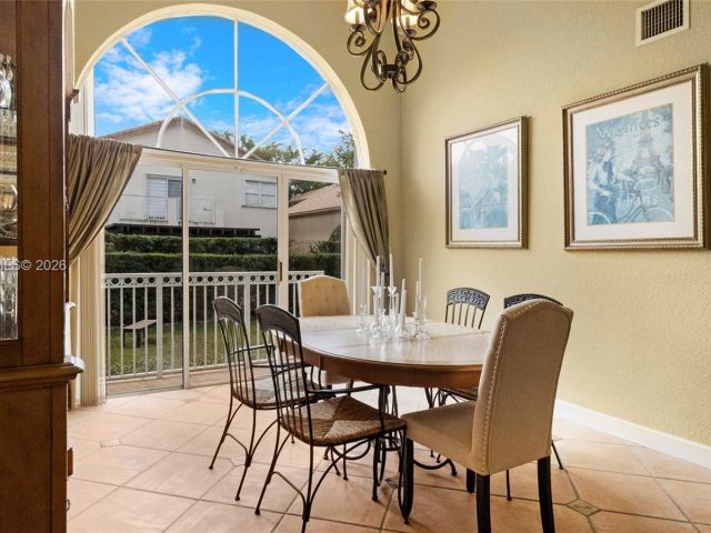 Продажа дома по адресу 9768 NW 30th St - фото 7486136