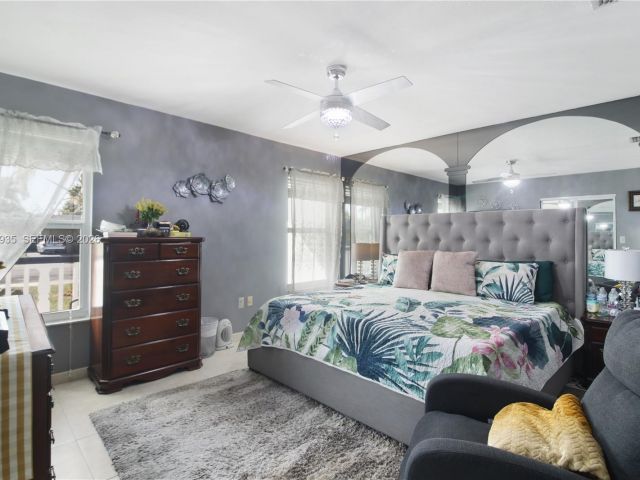 Продажа дома по адресу 16323 SW 103rd Pl - фото 7515035