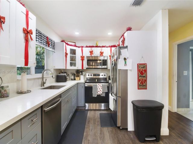 Продажа дома по адресу 16323 SW 103rd Pl - фото 7515039