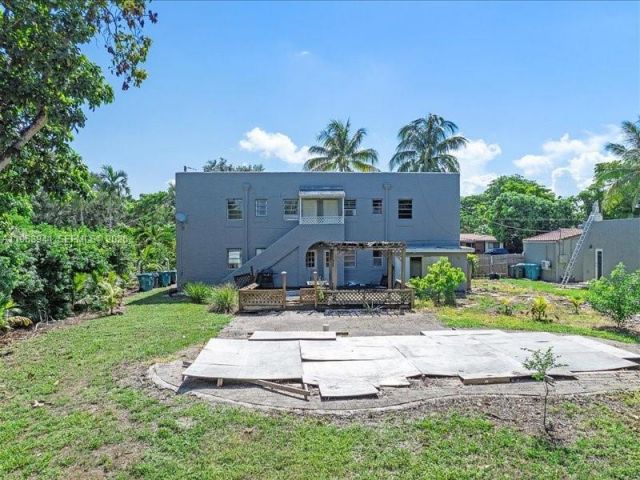 Продажа дома по адресу 11402 NE 8th Ct - фото 7514725