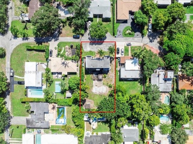 Продажа дома по адресу 11402 NE 8th Ct - фото 7514738