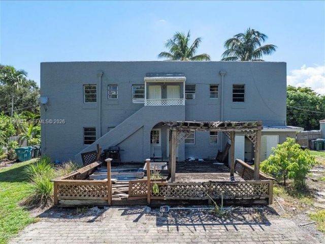 Продажа дома по адресу 11402 NE 8th Ct - фото 7514740