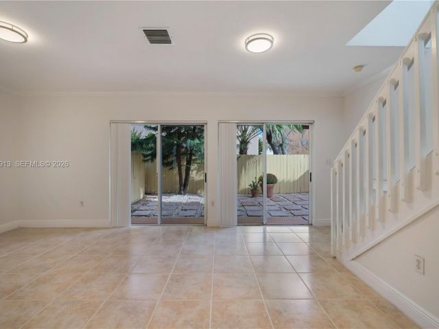 Дом в аренду по адресу 7733 SW 94th Ln . - фото 7493512