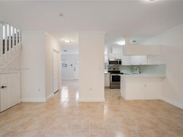 Дом в аренду по адресу 7733 SW 94th Ln . - фото 7493515