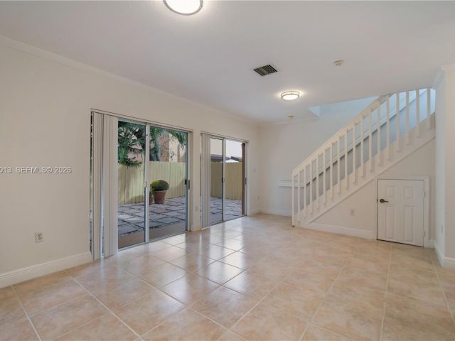 Дом в аренду по адресу 7733 SW 94th Ln . - фото 7493524