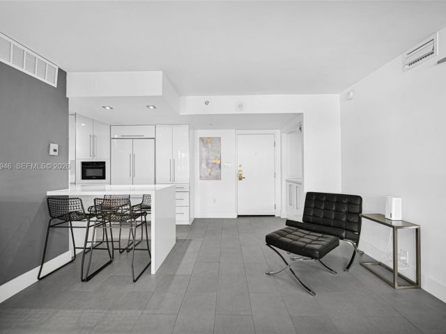 Продажа квартиры #714 - фото 7505459