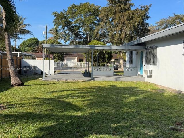 Дом в аренду по адресу 480 NE 127th St - фото 7475830